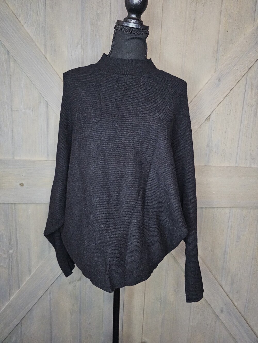 Philosophy Women's Black Sweater sz Large